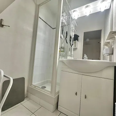 Orion - Charmante Petite Maison De 3 Pieces Avec Jardin Et Parking *