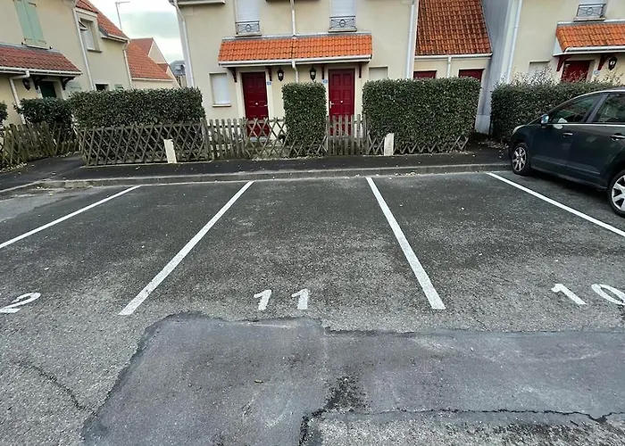 Orion - Charmante Petite Maison De 3 Pieces Avec Jardin Et Parking